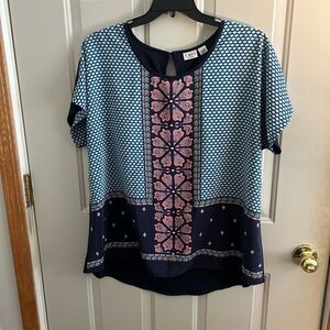 Cato woman 14/16 short sleeved blouse
